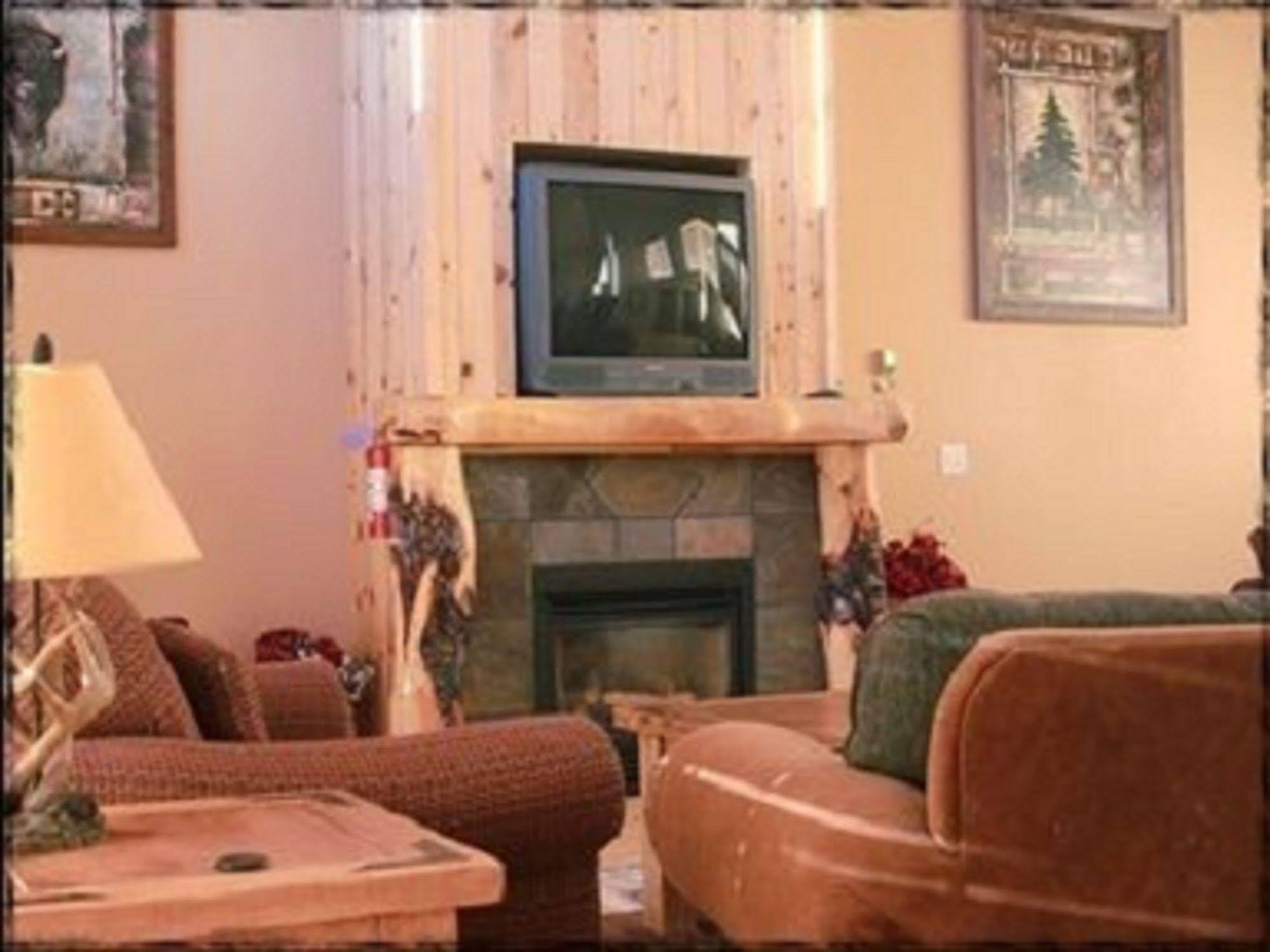 Lodge At Palmer Gulch Hill City Esterno foto