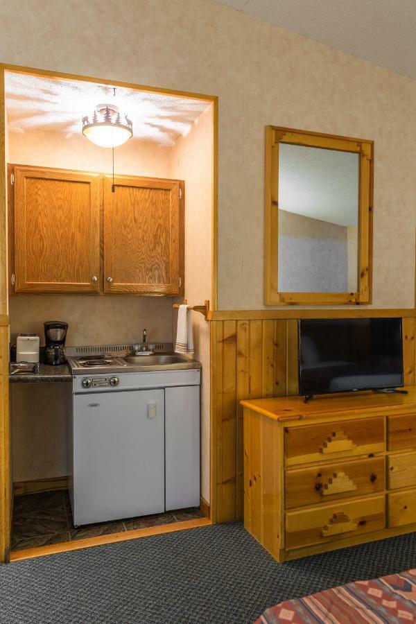 Lodge At Palmer Gulch Hill City Esterno foto